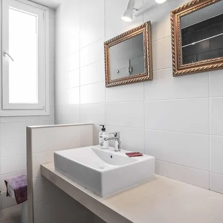 ヴィラ Verbina アデヘ